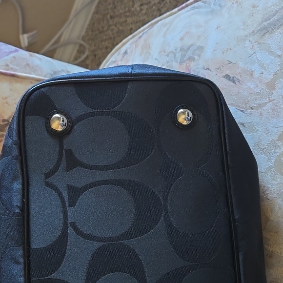 Coach Shoulder Bag - Picture 6 of 13